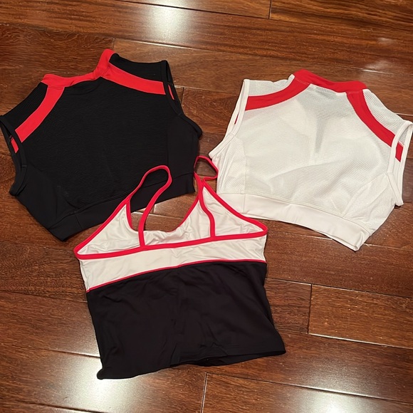 Les Mills Bodypump Ladies Tank Tops Set - Black and white all 3 size small - Picture 2 of 3